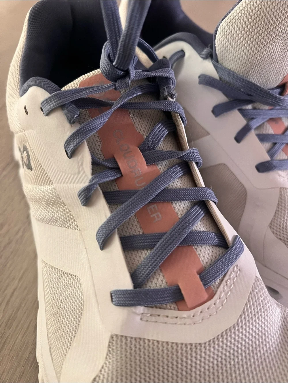 ON Cloudrunner Undyed White Flame  56.98036 Running Shoes Women Size 10